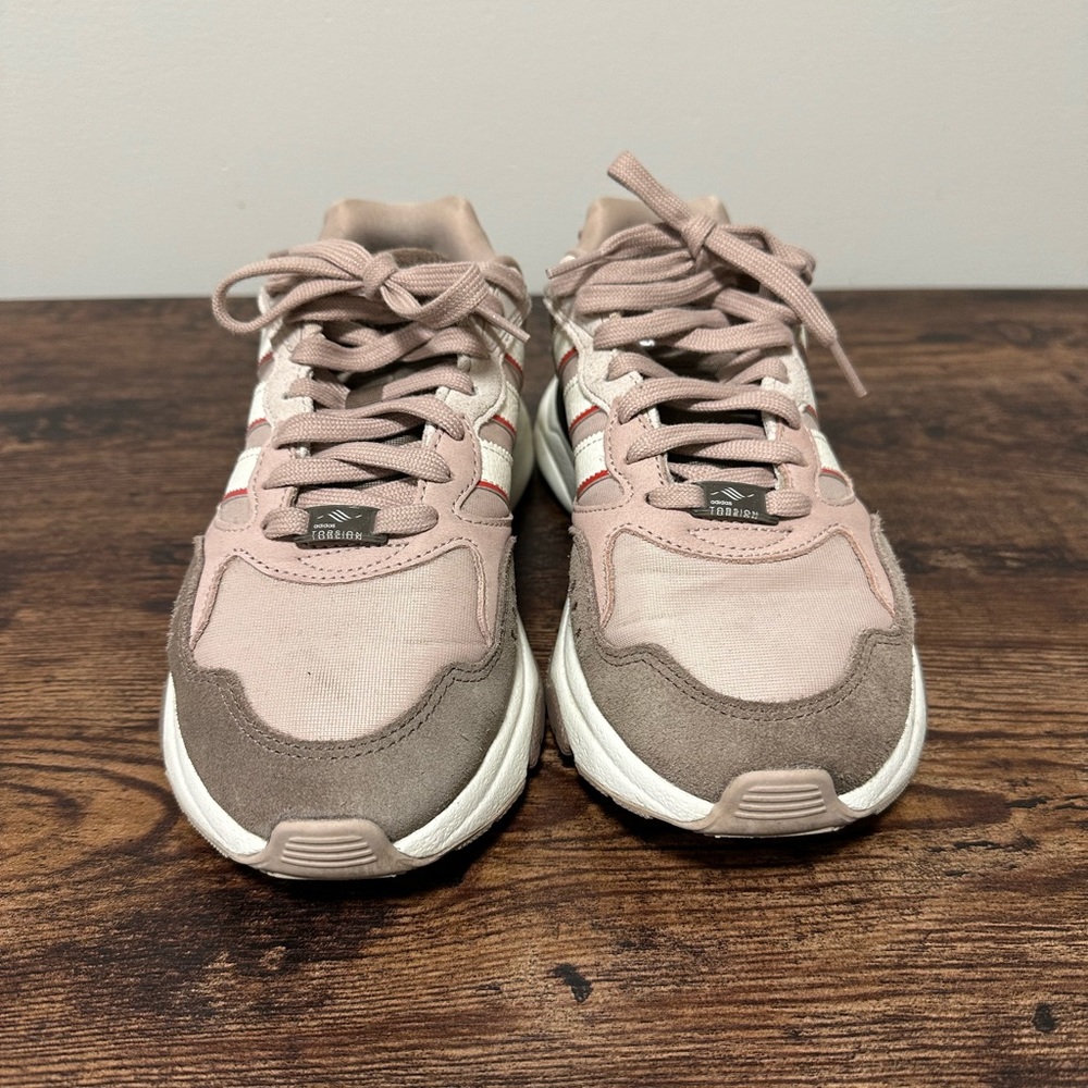 Adidas Retropy F90 - Picture 4 of 6